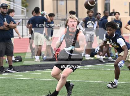 Thumbnail 2 in Huntington Beach vs. JW North (Surf City Passing Tournament) photogallery.