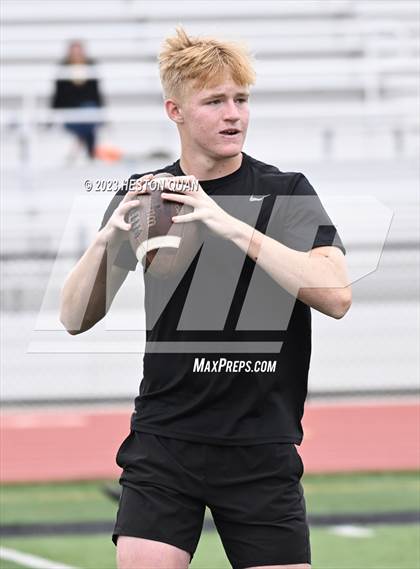 Thumbnail 2 in Huntington Beach vs. JW North (Surf City Passing Tournament) photogallery.