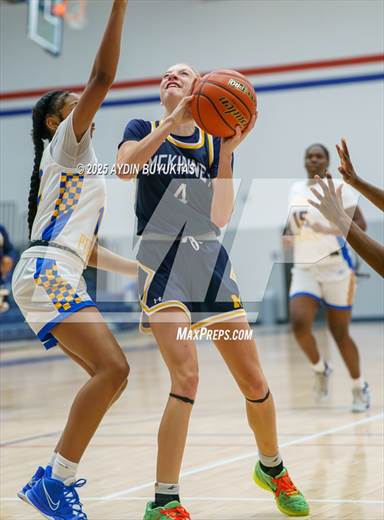 La Vega vs. McKinney (Allen Eagle Hoopfest)