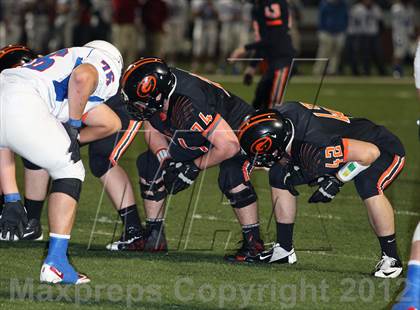 Thumbnail 1 in Gilmer vs. Graham (UIL 3A D2 Semifinal Playoff) photogallery.