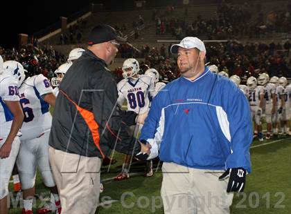Thumbnail 2 in Gilmer vs. Graham (UIL 3A D2 Semifinal Playoff) photogallery.