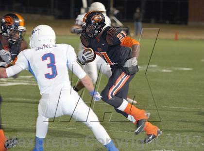 Thumbnail 1 in Gilmer vs. Graham (UIL 3A D2 Semifinal Playoff) photogallery.