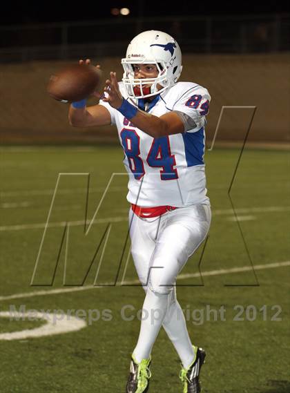 Thumbnail 1 in Gilmer vs. Graham (UIL 3A D2 Semifinal Playoff) photogallery.