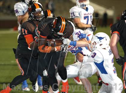Thumbnail 3 in Gilmer vs. Graham (UIL 3A D2 Semifinal Playoff) photogallery.