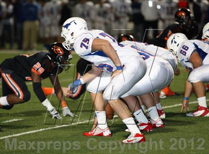 Thumbnail 2 in Gilmer vs. Graham (UIL 3A D2 Semifinal Playoff) photogallery.