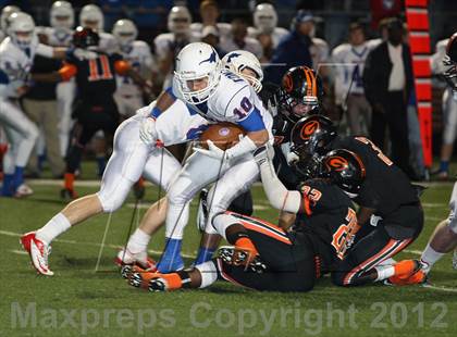 Thumbnail 3 in Gilmer vs. Graham (UIL 3A D2 Semifinal Playoff) photogallery.