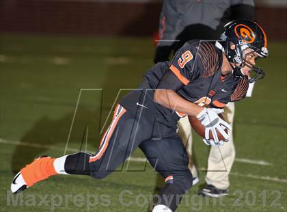 Thumbnail 3 in Gilmer vs. Graham (UIL 3A D2 Semifinal Playoff) photogallery.