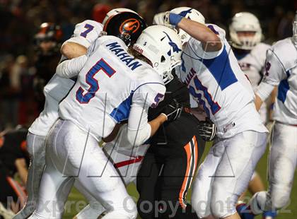 Thumbnail 3 in Gilmer vs. Graham (UIL 3A D2 Semifinal Playoff) photogallery.