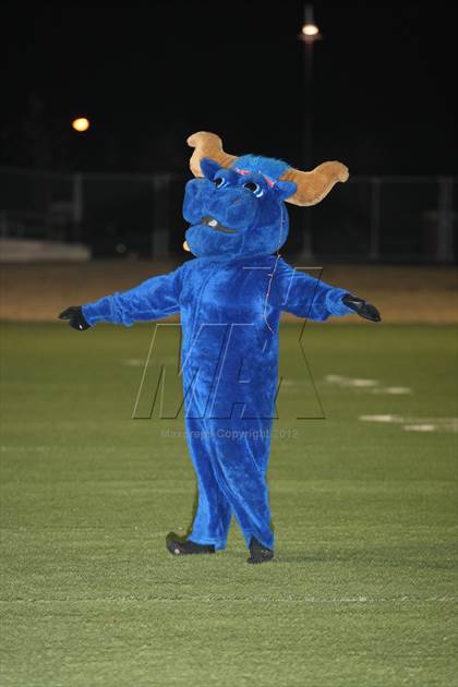 Thumbnail 1 in Gilmer vs. Graham (UIL 3A D2 Semifinal Playoff) photogallery.