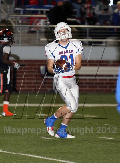 Thumbnail 1 in Gilmer vs. Graham (UIL 3A D2 Semifinal Playoff) photogallery.