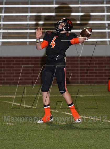 Thumbnail 1 in Gilmer vs. Graham (UIL 3A D2 Semifinal Playoff) photogallery.