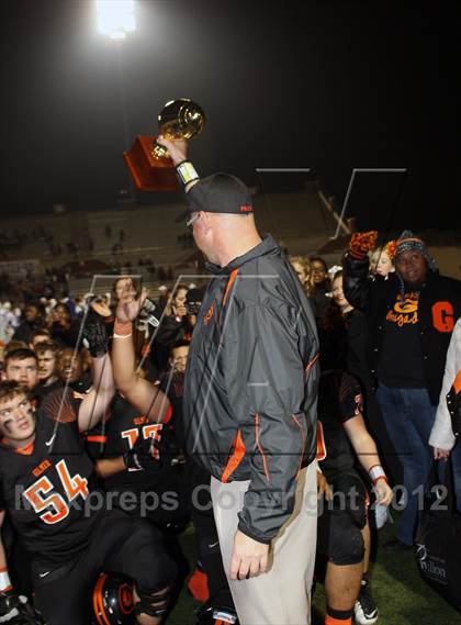 Thumbnail 2 in Gilmer vs. Graham (UIL 3A D2 Semifinal Playoff) photogallery.