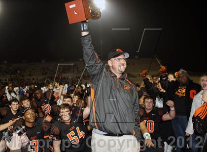 Thumbnail 1 in Gilmer vs. Graham (UIL 3A D2 Semifinal Playoff) photogallery.