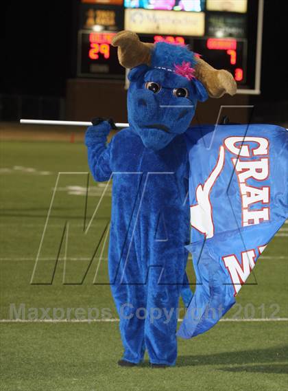 Thumbnail 2 in Gilmer vs. Graham (UIL 3A D2 Semifinal Playoff) photogallery.