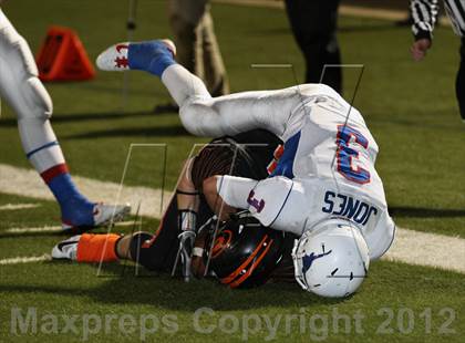 Thumbnail 2 in Gilmer vs. Graham (UIL 3A D2 Semifinal Playoff) photogallery.