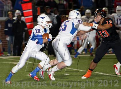 Thumbnail 3 in Gilmer vs. Graham (UIL 3A D2 Semifinal Playoff) photogallery.