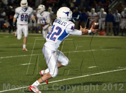 Thumbnail 1 in Gilmer vs. Graham (UIL 3A D2 Semifinal Playoff) photogallery.