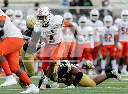 Thumbnail 3 in Jones @ Bishop Moore photogallery.
