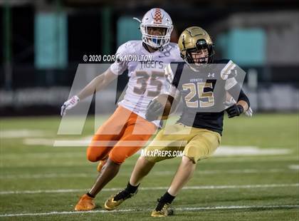 Thumbnail 2 in Jones @ Bishop Moore photogallery.