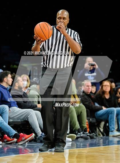 Thumbnail 3 in Beach Channel vs Scholars Academy (Playbook Sports at Barclays Center) photogallery.