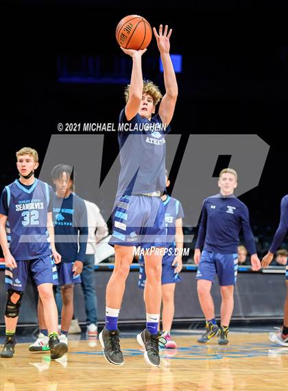 Thumbnail 1 in Beach Channel vs Scholars Academy (Playbook Sports at Barclays Center) photogallery.