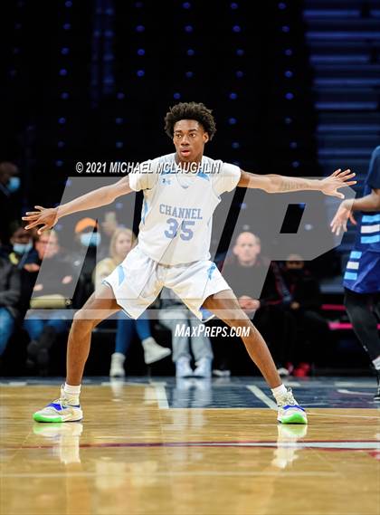 Thumbnail 2 in Beach Channel vs Scholars Academy (Playbook Sports at Barclays Center) photogallery.