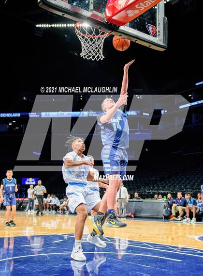 Thumbnail 2 in Beach Channel vs Scholars Academy (Playbook Sports at Barclays Center) photogallery.