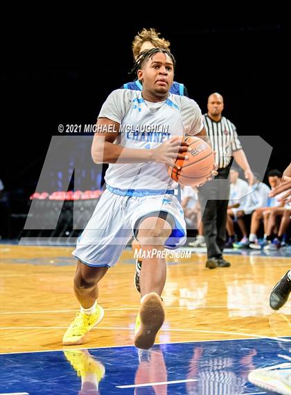 Thumbnail 2 in Beach Channel vs Scholars Academy (Playbook Sports at Barclays Center) photogallery.