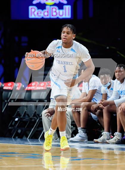 Thumbnail 3 in Beach Channel vs Scholars Academy (Playbook Sports at Barclays Center) photogallery.