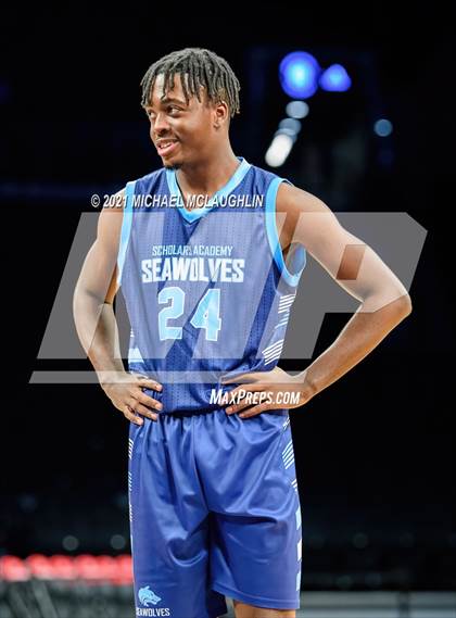 Thumbnail 3 in Beach Channel vs Scholars Academy (Playbook Sports at Barclays Center) photogallery.