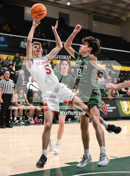Thumbnail 2 in Sacred Heart Cathedral Preparatory vs. St. Ignatius College Preparatory (Bruce-Mahoney Game)      photogallery.