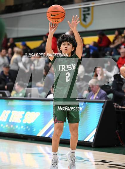 Thumbnail 3 in Sacred Heart Cathedral Preparatory vs. St. Ignatius College Preparatory (Bruce-Mahoney Game)      photogallery.