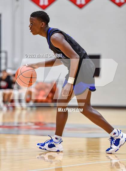 Thumbnail 3 in Chapel Hill vs. Redwater (UIL 3A Bi-District Playoff) photogallery.