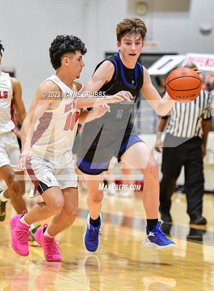 Thumbnail 2 in Chapel Hill vs. Redwater (UIL 3A Bi-District Playoff) photogallery.