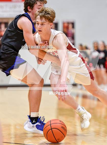 Thumbnail 3 in Chapel Hill vs. Redwater (UIL 3A Bi-District Playoff) photogallery.