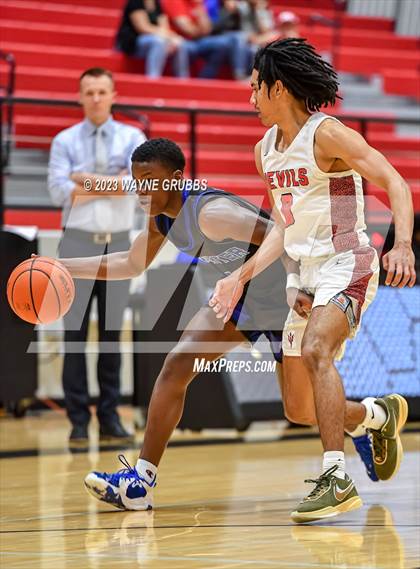 Thumbnail 2 in Chapel Hill vs. Redwater (UIL 3A Bi-District Playoff) photogallery.
