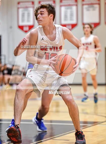 Thumbnail 1 in Chapel Hill vs. Redwater (UIL 3A Bi-District Playoff) photogallery.