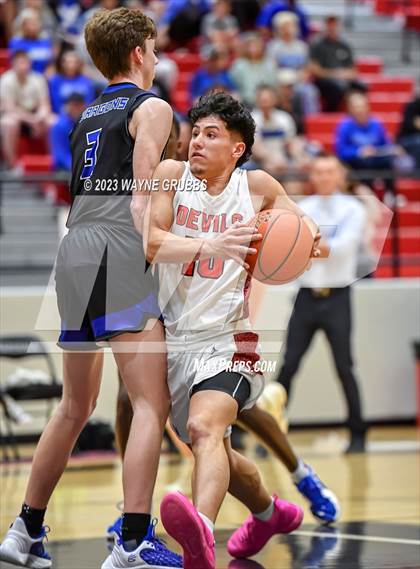 Thumbnail 1 in Chapel Hill vs. Redwater (UIL 3A Bi-District Playoff) photogallery.