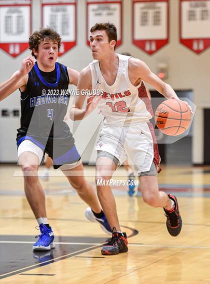 Thumbnail 2 in Chapel Hill vs. Redwater (UIL 3A Bi-District Playoff) photogallery.