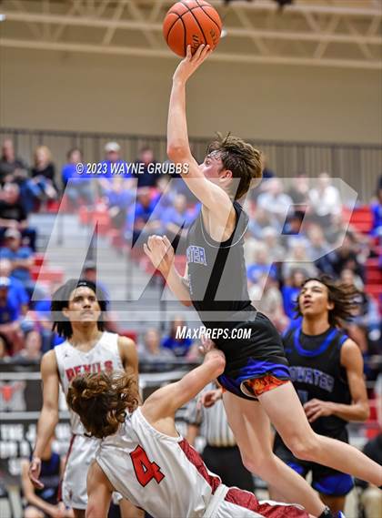 Thumbnail 1 in Chapel Hill vs. Redwater (UIL 3A Bi-District Playoff) photogallery.