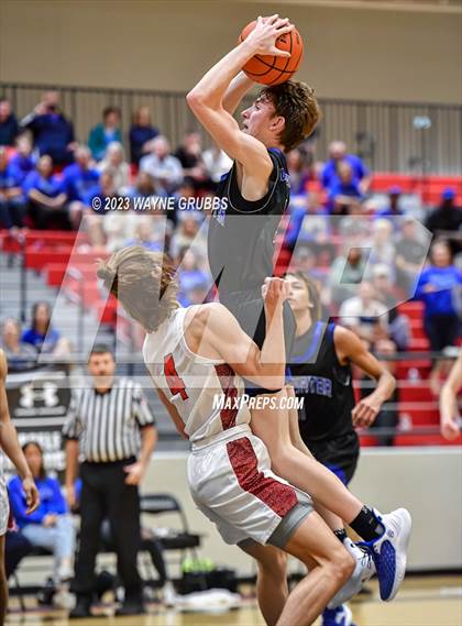 Thumbnail 1 in Chapel Hill vs. Redwater (UIL 3A Bi-District Playoff) photogallery.