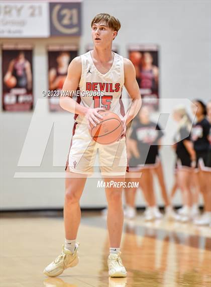 Thumbnail 2 in Chapel Hill vs. Redwater (UIL 3A Bi-District Playoff) photogallery.