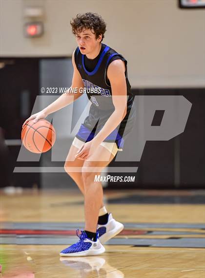 Thumbnail 3 in Chapel Hill vs. Redwater (UIL 3A Bi-District Playoff) photogallery.