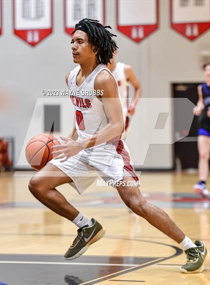 Thumbnail 1 in Chapel Hill vs. Redwater (UIL 3A Bi-District Playoff) photogallery.