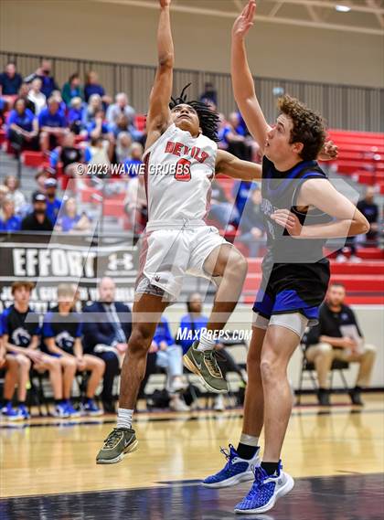 Thumbnail 1 in Chapel Hill vs. Redwater (UIL 3A Bi-District Playoff) photogallery.