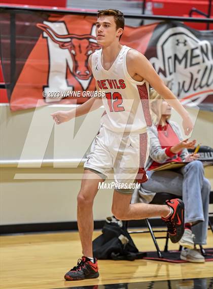 Thumbnail 3 in Chapel Hill vs. Redwater (UIL 3A Bi-District Playoff) photogallery.