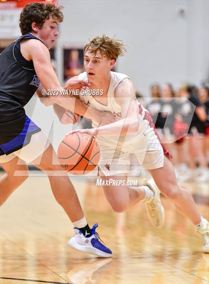 Thumbnail 2 in Chapel Hill vs. Redwater (UIL 3A Bi-District Playoff) photogallery.