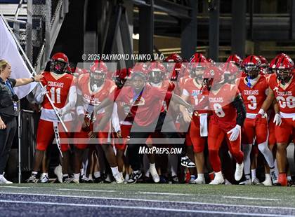 Thumbnail 3 in Bolles @ Cardinal Mooney (FHSAA 2A Final) photogallery.
