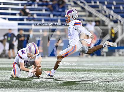 Thumbnail 2 in Bolles @ Cardinal Mooney (FHSAA 2A Final) photogallery.