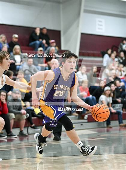 Thumbnail 3 in  Melbourne vs. St Joseph (AAA 2A Regional 2nd round) photogallery.